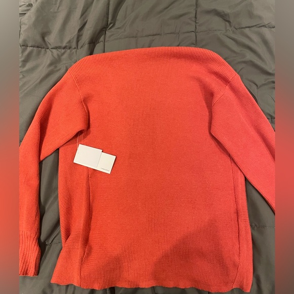 NWT JustFab Sienna Red Twist Front Deep V Sweater - Picture 6 of 12